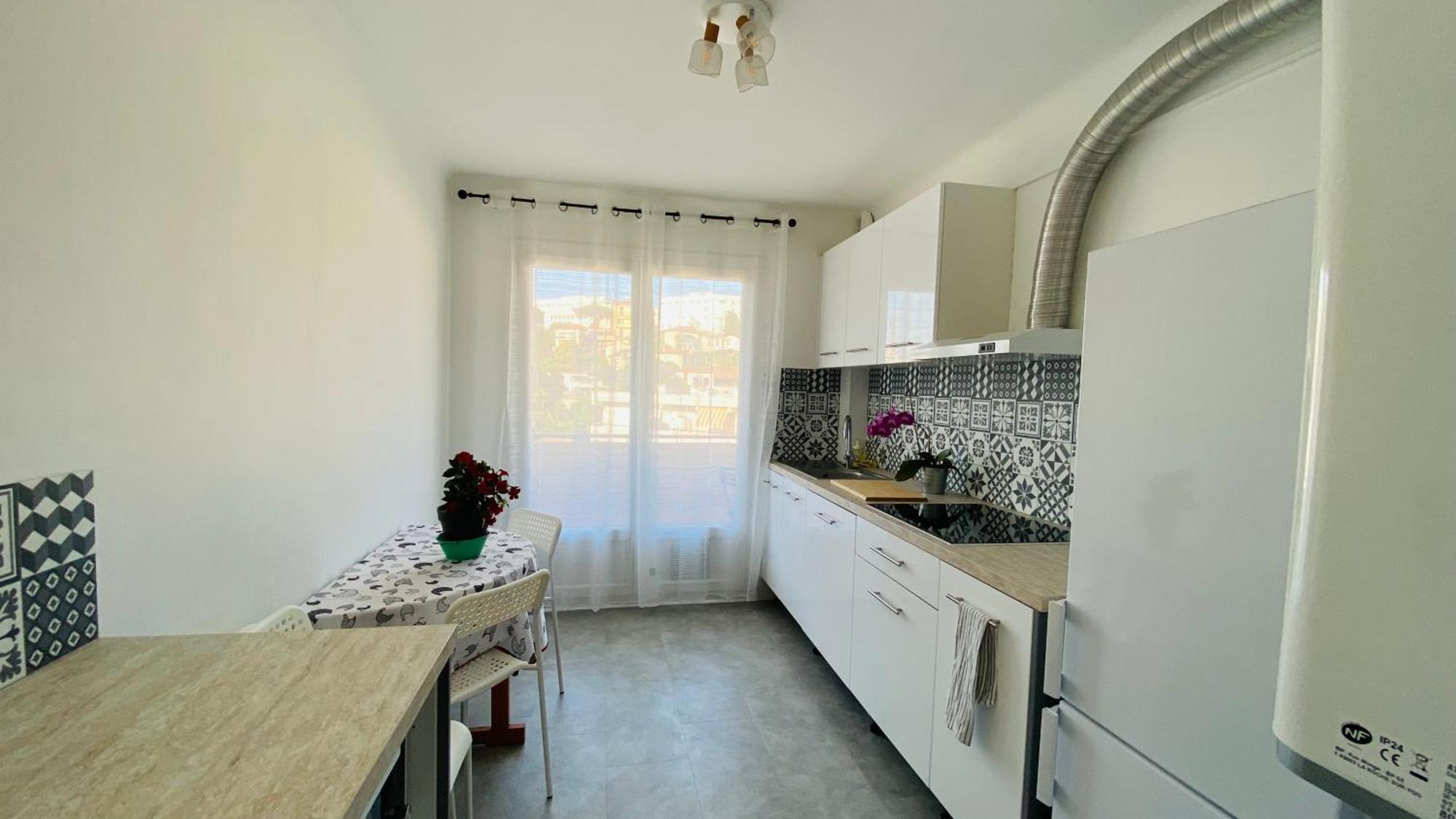 Apartamento Joli 3pieces Refait A Neuf Et Tres Bien Situe